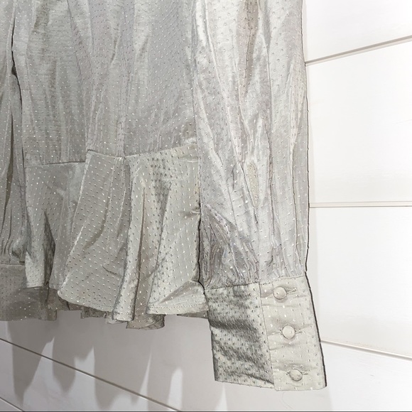 Closet Cleanout✨ WhoWhatWear Pastel Green Blouse (Size S) - Picture 3 of 4